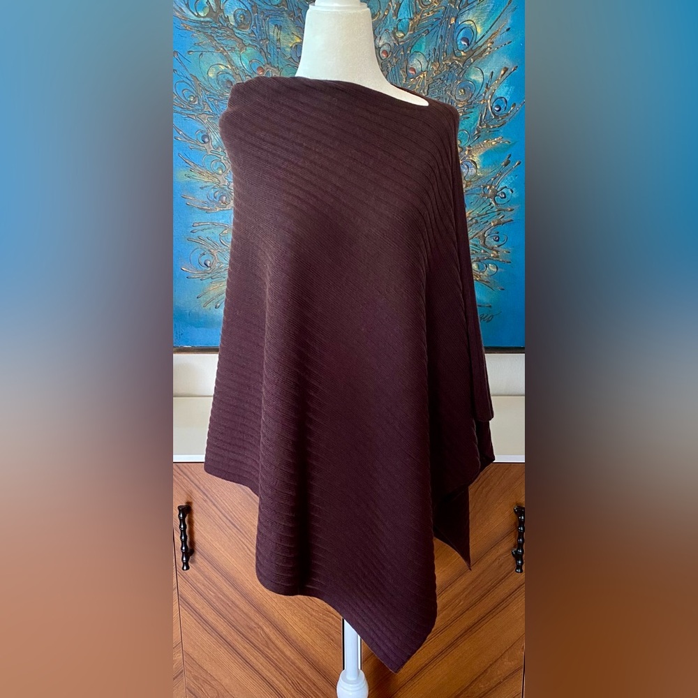 NWOT EILEEN FISHER 100% Extra Fine Merino Wool Asymmetric One Size Poncho Brown